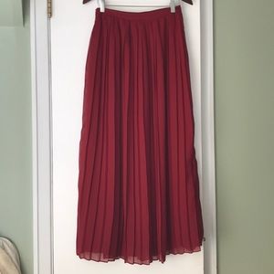 Maroon Sparkle & Fade Skirt